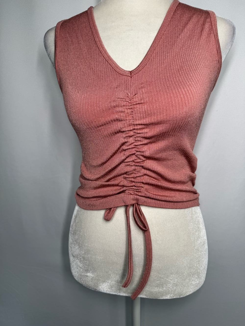 ❤️3/$30 Sleeveless Ruched Drawstring V-Neck Tank Top - Dusty Rose - Size XS/S